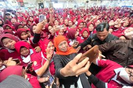 Khofifah sapa ribuan pekerja MPS Tuban