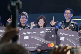 Cara praktis bikin kartu kredit via aplikasi Livin' by Mandiri