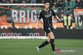 Dari Belanda ke Venezia, profil Jay Idzes bek tangguh Indonesia