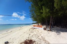 Bupati mengajak masyarakat kampanye pengurangan sampah wilayah pesisir