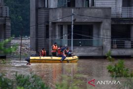 Banjir bandang perbatasan Nepal-China, 160 orang meninggal