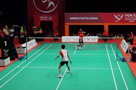 Jateng tembus ke babak final bulu tangkis PON di 6 nomor pertandingan