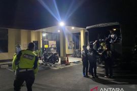 Polresta Bogor Kota bubarkan remaja yang hendak tawuran di rel kereta Selasa dini hari