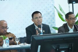 Bandara Syamsudin Noor-PLN kerja sama penggunaan EBT