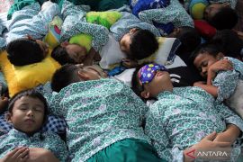 Sekolah di Dumai ini terapkan program tidur siang bagi siswanya &nbsp;