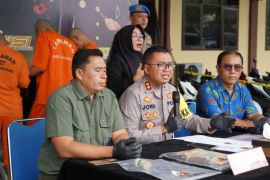 Polisi Kota Tasikmalaya buru komplotan pembobol uang ATM