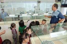 Ratusan siswa TK Stania belajar sejarah timah di MTI Mentok