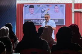 Hadianto Rasyid dengar keluhan warga di Kelurahan Kabonena soal air bersih
