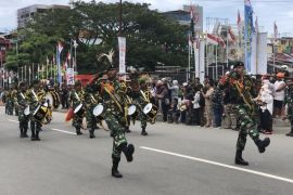 Pj Gubernur Maluku: TNI milik seluruh masyarakat Indonesia