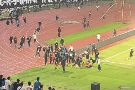 Persib hormati sanksi Komdis atas kericuhan suporter