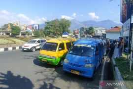 Pemkab Garut minta perbankan membantu biaya peremajaan angkutan umum