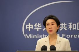 China evakuasi 215 warganya dari Lebanon