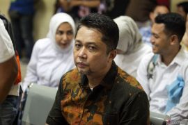 Sidang putusan Ari Suryono
