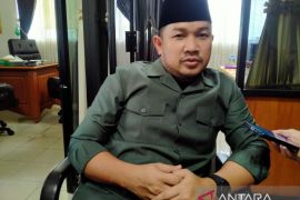 Anggota DPRD Kalsel "goes to" luar daerah usai Rapat Paripurna