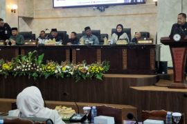 Ketua DPRD Kalsel meminta anggota maksimal  jalankan tupoksi