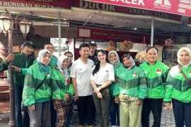 Emil Dardak dengarkan aspirasi ojol motor listrik