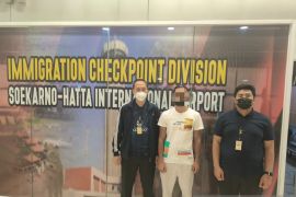 Imigrasi Surabaya deportasi seorang WNA Pakistan