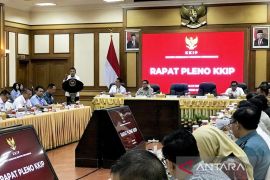 Wamenhan dalam rapat pleno KKIP usul setop impor peluru kaliber kecil