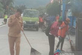 Pemkab Jayapura harap pedagang pasar tingkatkan kesadaran membuang sampah