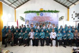 Pj. Ketua TP-PKK Bogor lakukan monev langsung kegiatan TP-PKK di Desa Batulayang