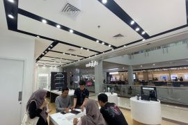 Toko ritel elektronik perluas pasar di Kota Mojokerto