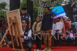 Profil Benny Laos Cagub Maluku Utara berharta Rp709, 7 miliar yang meninggal dalam insiden  kapal terbakar