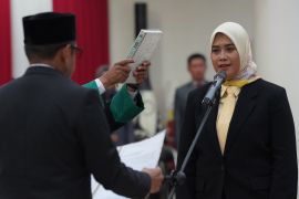 Regina Fabiola gantikan Ikhwan Antasari  jadi anggota DPRD Paser