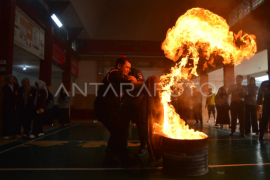 Simulasi kebakaran di Lapas Muaro Padang Page 1 Small