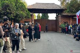 Pembekalan calon menteri di kediaman Prabowo masih berlanjut