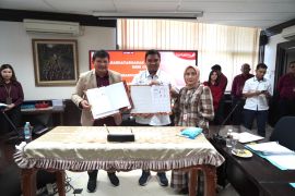 Bank Jatim salurkan kredit resi gudang Rp150 miliar ke PG Rajawali I