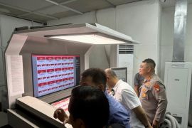 Polda memantau proses pencetakan surat suara Pilgub Kepri