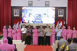 Gandeng penyelenggara dan pengawas, Bhayangkari Siak gelar seminar pilkada