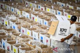 Pengamat sebut pilkada secara langsung telan biaya politik tinggi