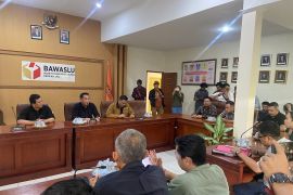 Bawaslu terima aduan Paslon Koster-Giri soal pembiaran KPU Jembrana