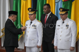 Pelantikan Pj Gubernur DKI Jakarta dan Papua Tengah Page 1 Small