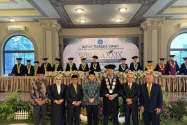 Emil paparkan kemajuan transportasi laut Situbondo ke wisudawan Unars