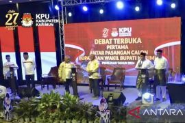 Tiga calon bupati Karimun bahas topik sedimentasi pasir dalam debat
