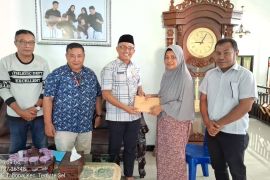 Pemprov Malut santuni korban kebakaran kapal cepat  Bella 72