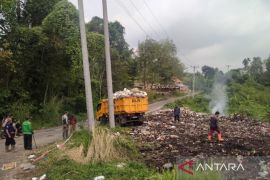 DLH Rejang Lebong optimalkan pemanfaatan 18 armada pengangkut sampah