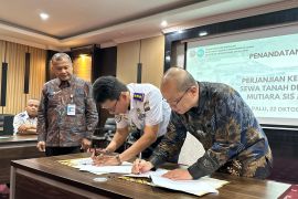 Bandara Palu dan PT DPR membangun depot pengisian bahan bakar pesawat