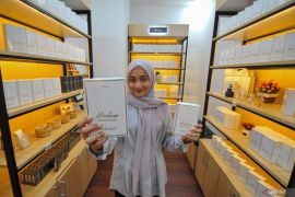 8 parfum isi ulang pria dengan wangi maskulin yang wajib dicoba