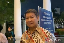 Prabowo gelar santap malam bersama keluarga besar Djojohadikusumo di istana kepresidenan