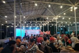 Bawaslu Surabaya sosialisasikan pengawasan Pilkada di warkop