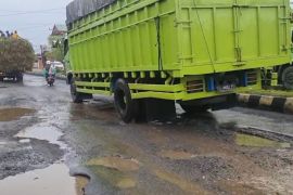 Pemprov Lampung ajak pengusaha jaga jalan, kurangi kendaraan ODOL