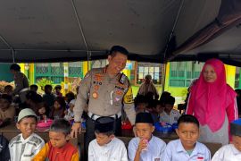 Ditlantas Polda Sultra sosialisasi program makan bergizi gratis ke siswa SD