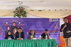 Pusat-pusat perkembangan sastra muncul di daerah