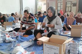 KPU Bojonegoro terima surat suara, selisih 2000 lembar untuk antisipasi PSU