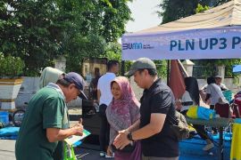 HLN ke-79 dan Sumpah Pemuda ke-96, Pelanggan Serbu Stan PLN di CFD