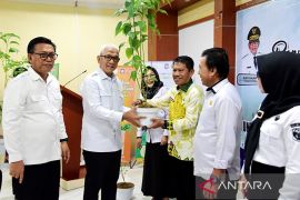 Pemprov Gorontalo salurkan 5.000 bibit cabai untuk kendalikan inflasi