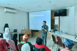 Hari Stroke Sedunia, Eka Hospital BSD gelar seminar kesehatan bersama komunitas